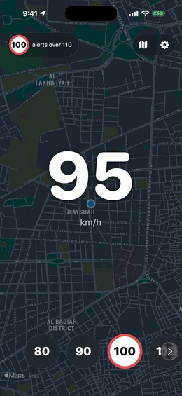 Speed readout over a dark street map, with the 100 road-sign button selected among the limit picker chips at the bottom